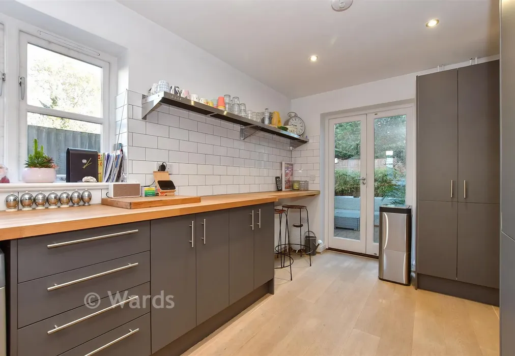 Kitchen - Swanfield Road, Whitstable, Kent - Wards of Kent