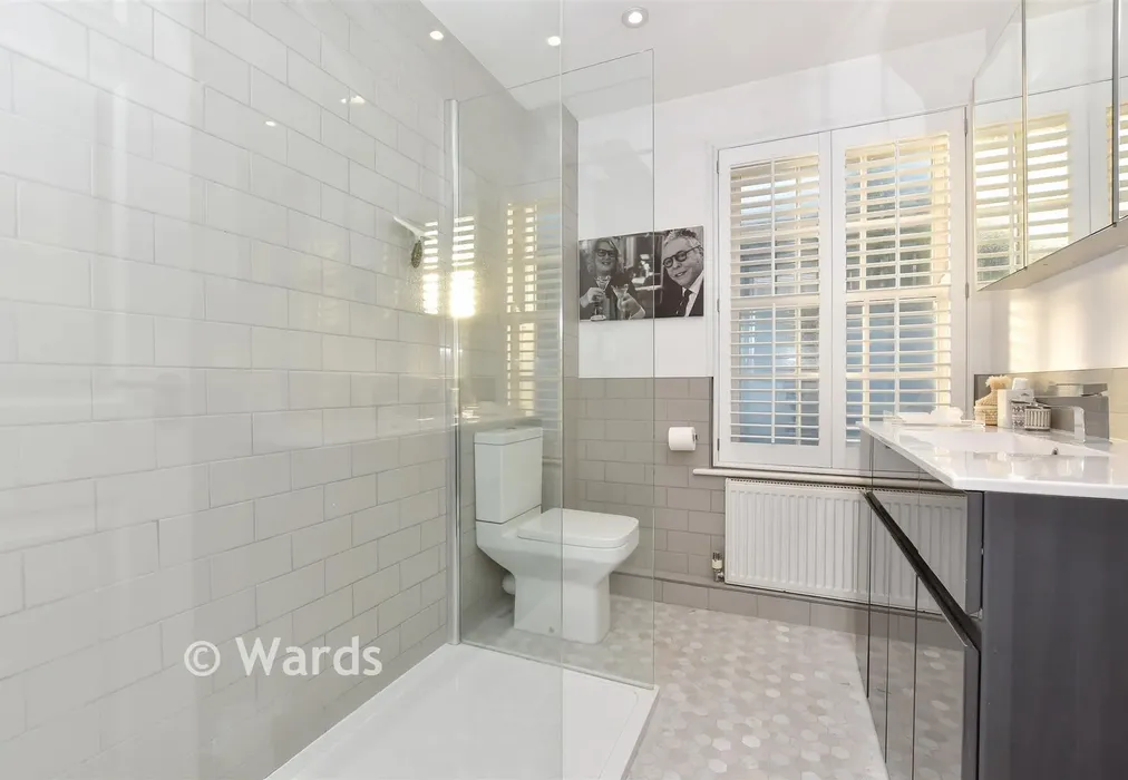 Shower Room - Swanfield Road, Whitstable, Kent - Wards of Kent