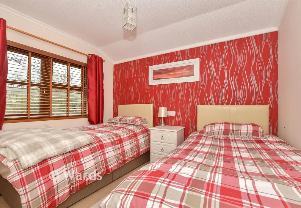 Bedroom 2 - Woodlands Park, Biddenden, Ashford, Kent - Wards of Kent