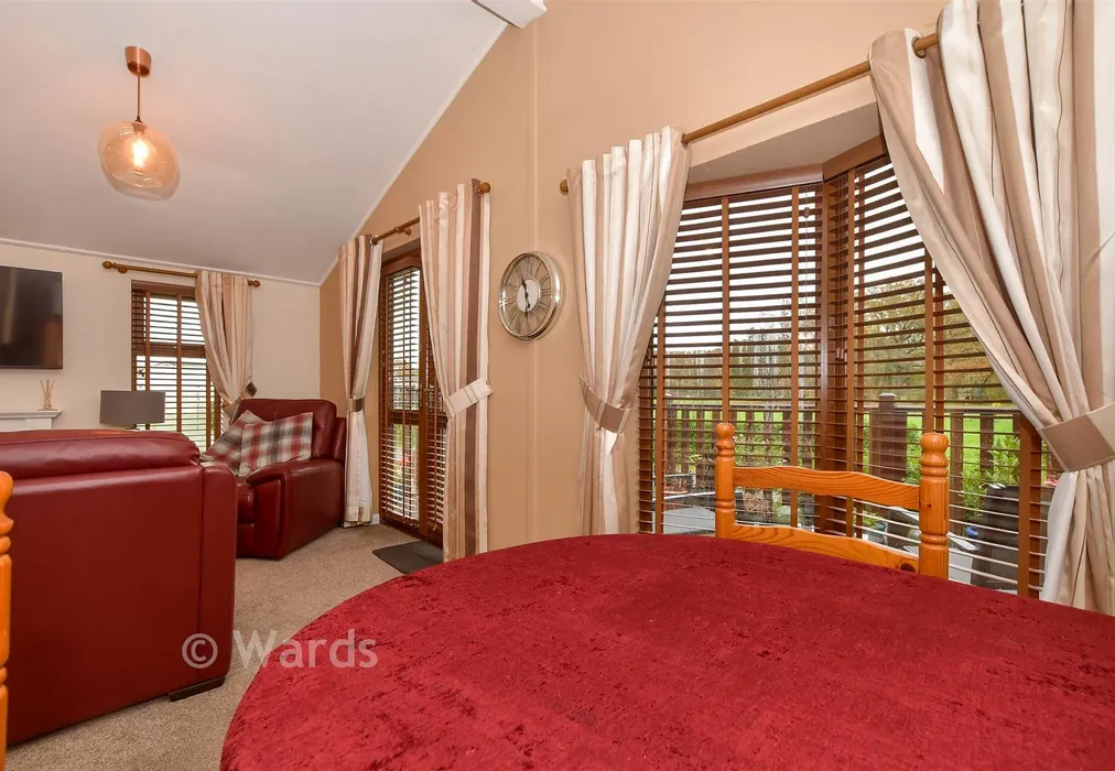 Kitchen/Lounge/Diner - Woodlands Park, Biddenden, Ashford, Kent - Wards of Kent