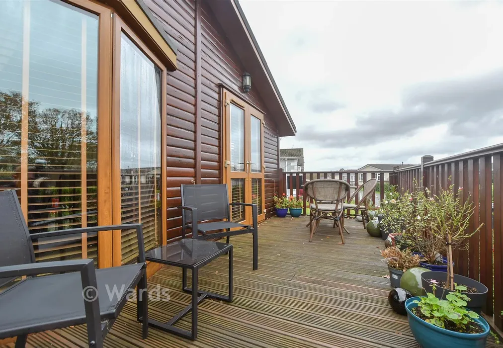 Balcony - Woodlands Park, Biddenden, Ashford, Kent - Wards of Kent