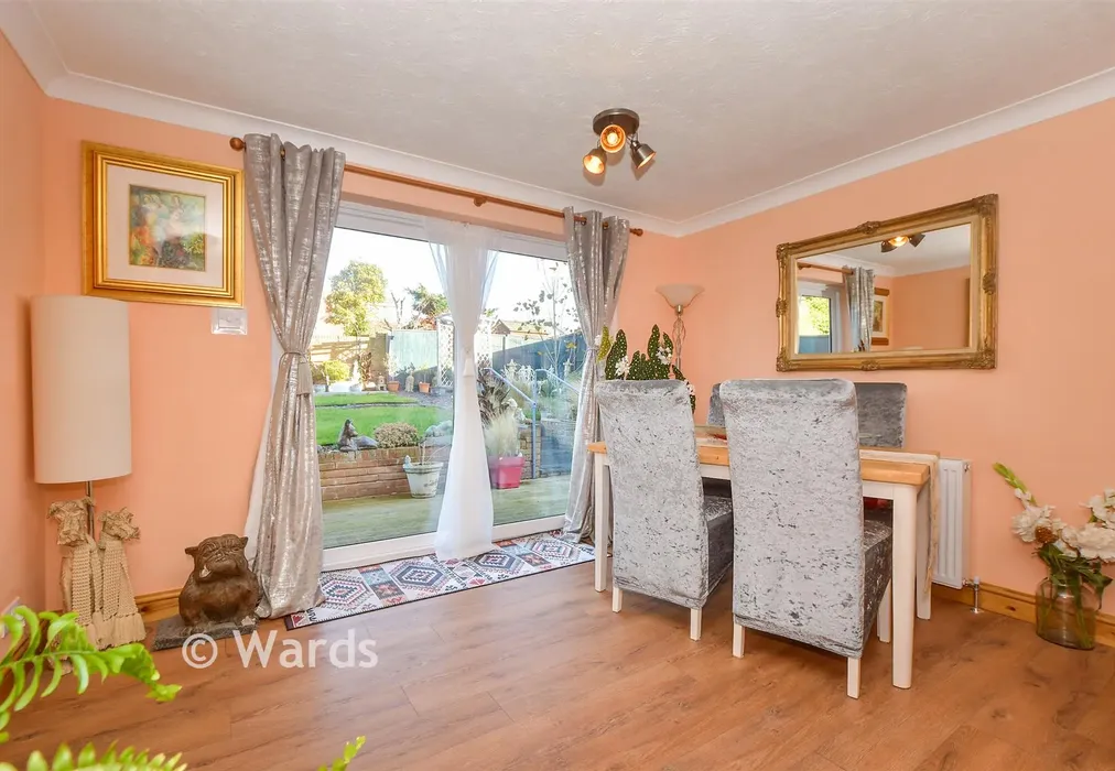 Lounge - Drake Avenue, Minster-On-Sea, Sheerness, Kent - Wards of Kent