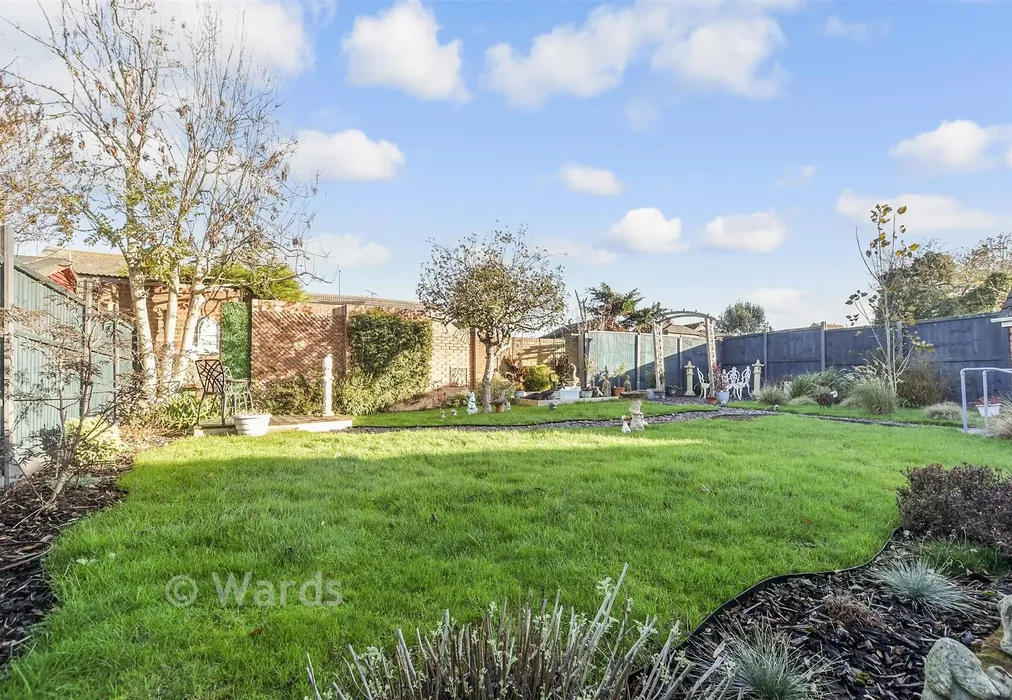 Rear Garden - Drake Avenue, Minster-On-Sea, Sheerness, Kent - Wards of Kent