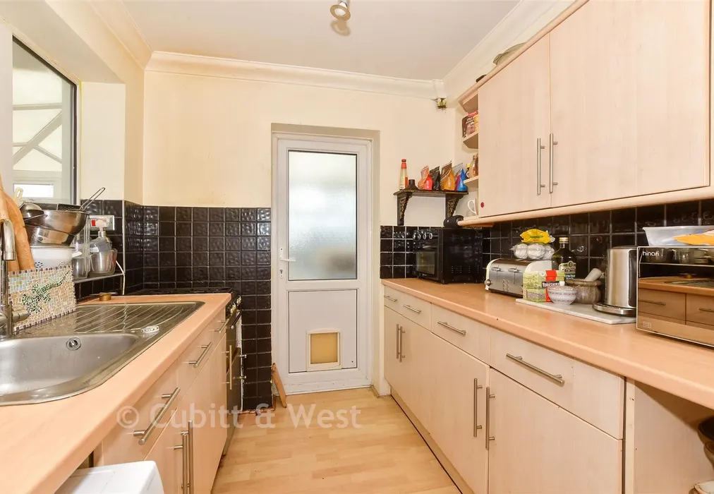Kitchen - Ardingly Drive, Goring-By-Sea, Worthing, West Sussex - Wards of Kent