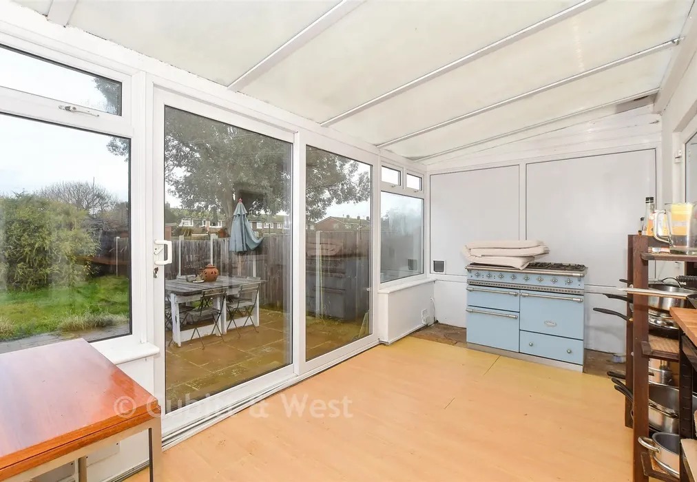 Conservatory - Ardingly Drive, Goring-By-Sea, Worthing, West Sussex - Wards of Kent