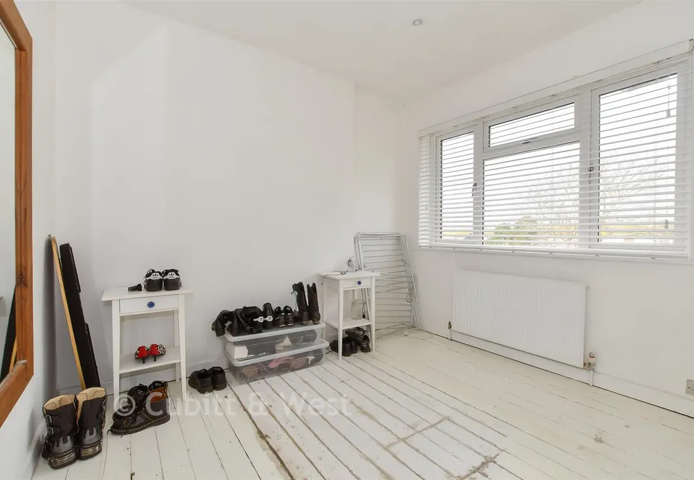 Bedroom 2 - Ardingly Drive, Goring-By-Sea, Worthing, West Sussex - Wards of Kent