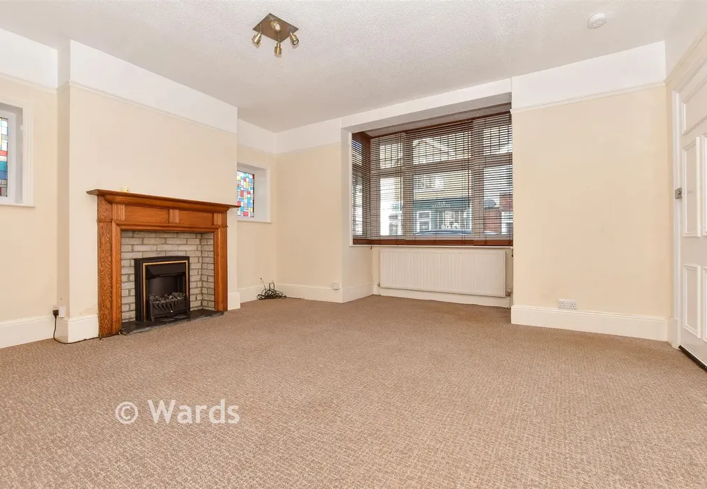 Lounge - Stanhope Road, Deal, Kent - Wards of Kent