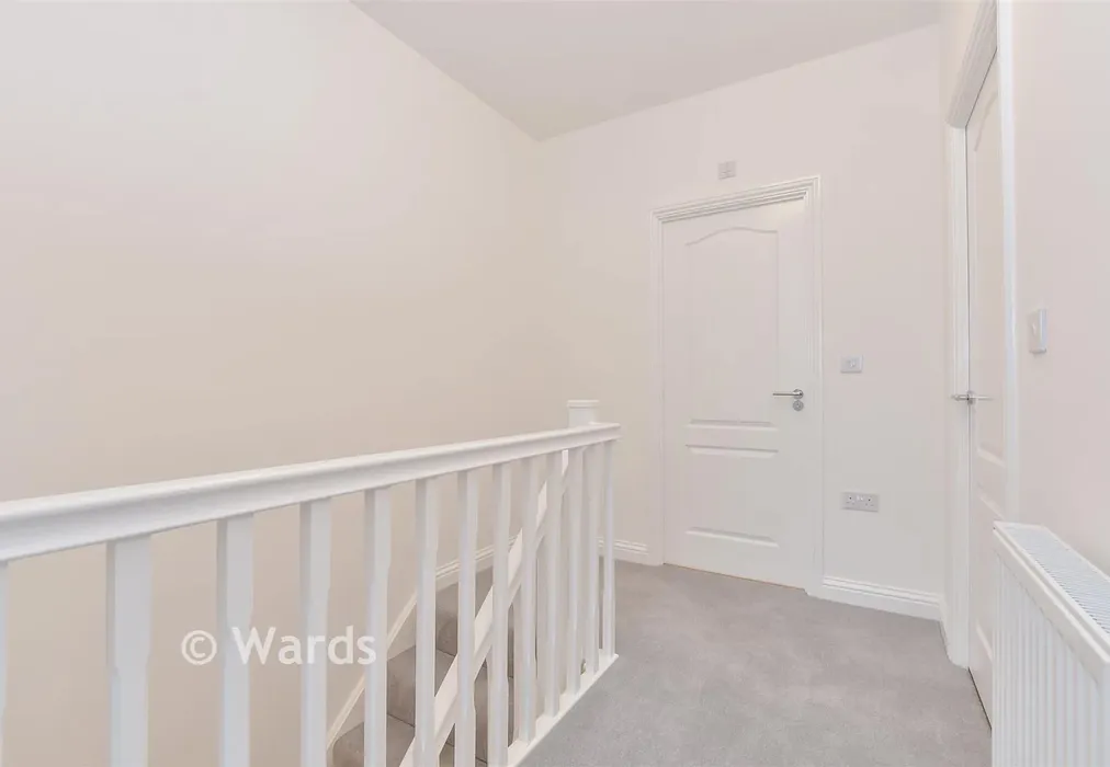 Landing - Richmond Park, Whitfield, Dover, Kent - Wards of Kent