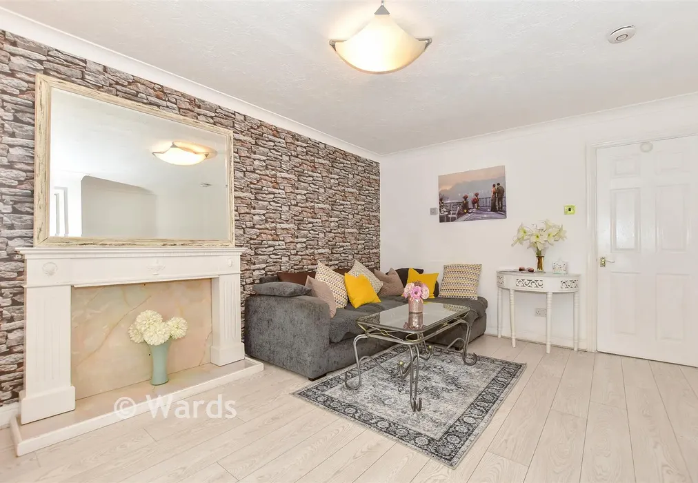 Kitchen - The Mallows, Maidstone, Kent - Wards of Kent