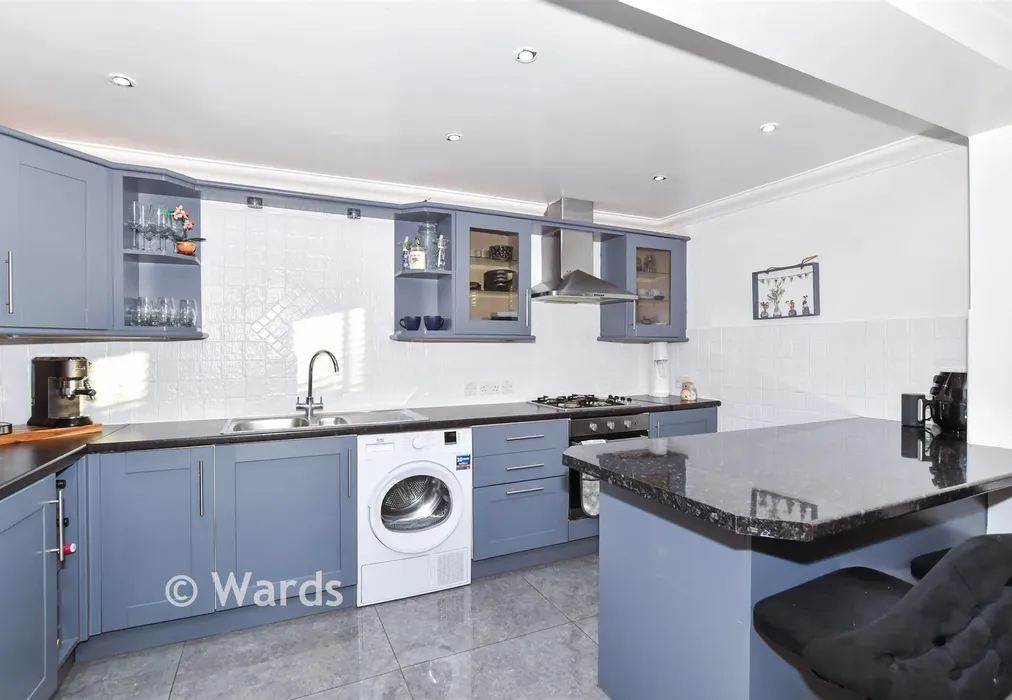Kitchen - St. George's Square, Maidstone, Kent - Wards of Kent