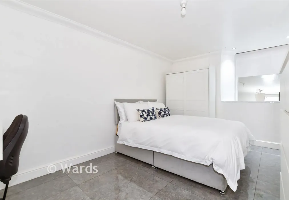 Bedroom - St. George's Square, Maidstone, Kent - Wards of Kent