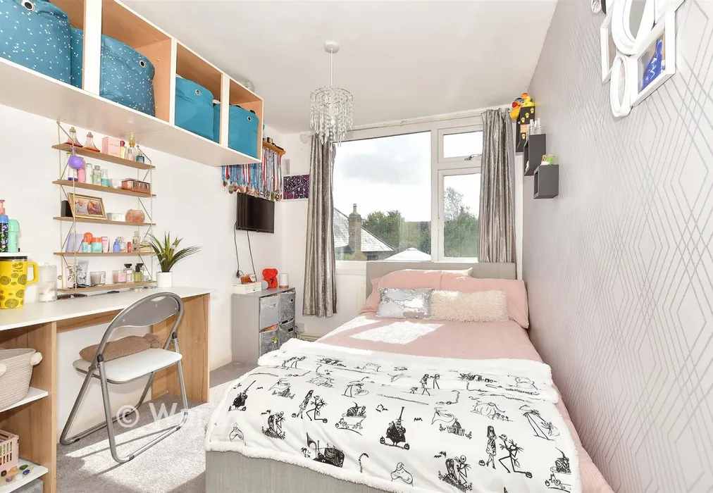 Bedroom 2 - Hunters Forstal Road, Herne Bay, Kent - Wards of Kent