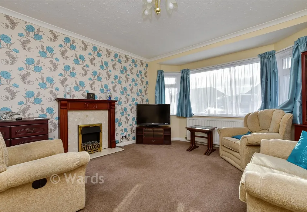 Bedroom 1 - Wickham Avenue, Ramsgate, Kent - Wards of Kent