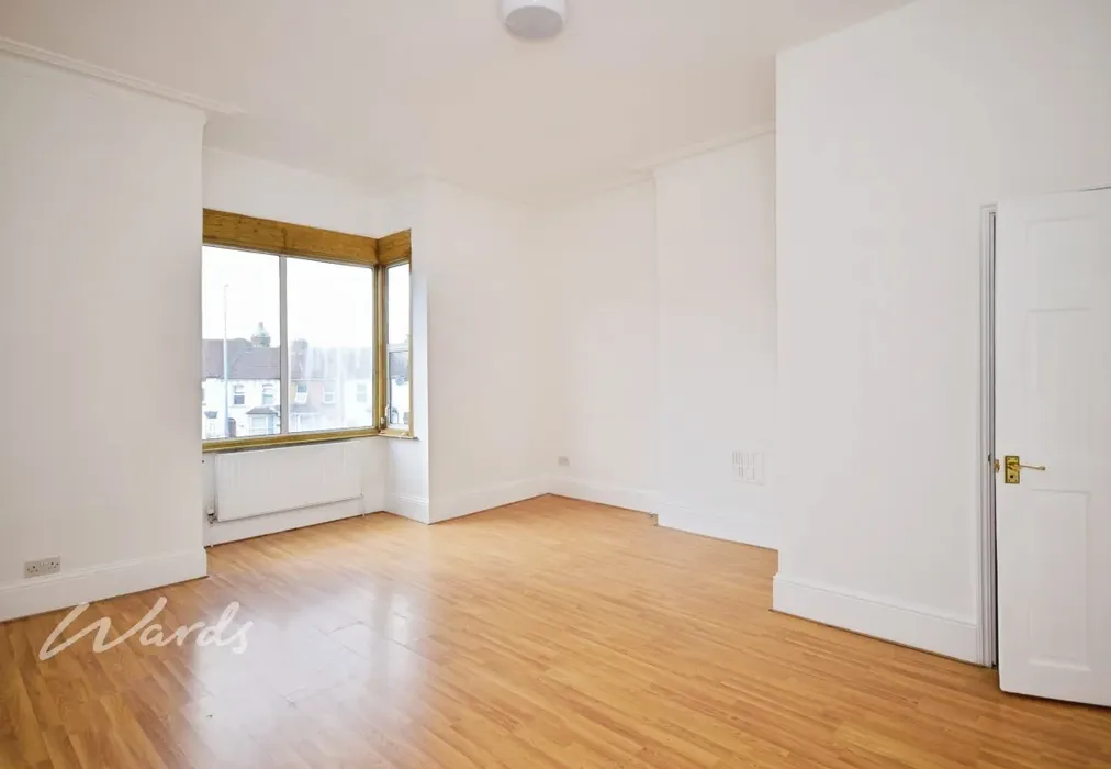 bedroom 2 - Rock Avenue Gillingham ME7 - Wards of Kent