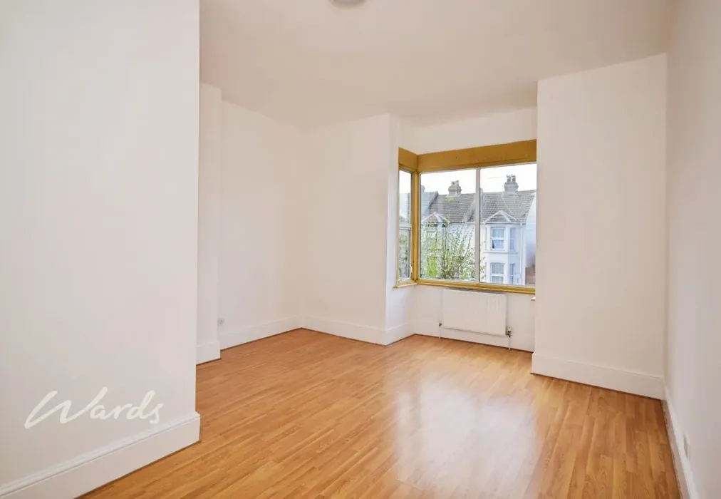 bedroom 3 - Rock Avenue Gillingham ME7 - Wards of Kent