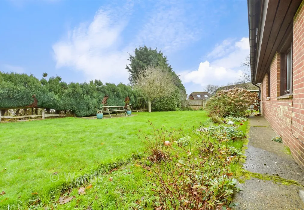 Rear Garden - Pay Street, Hawkinge, Folkestone, Kent - Wards of Kent