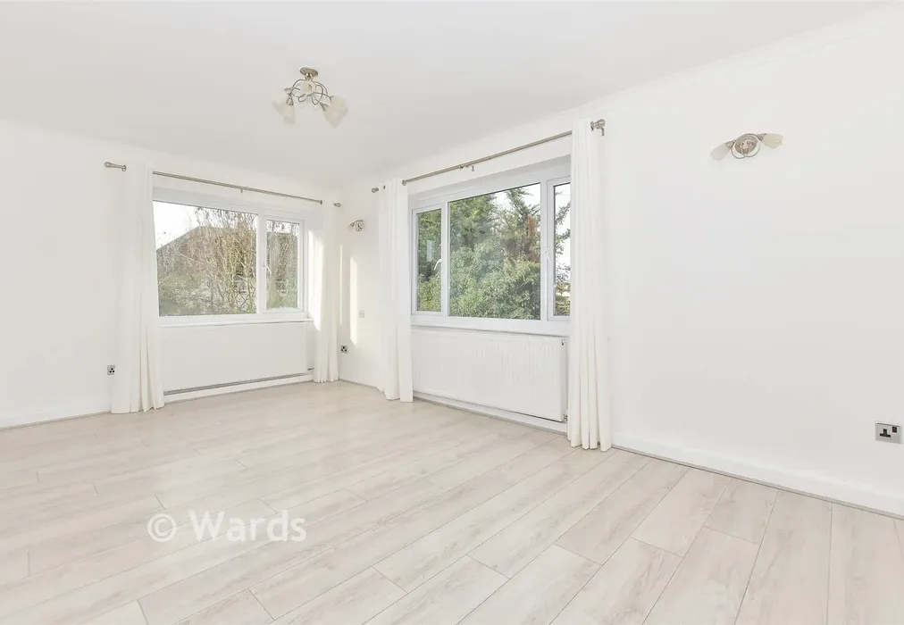 Lounge/Diner - School Lane, Maidstone, Kent - Wards of Kent