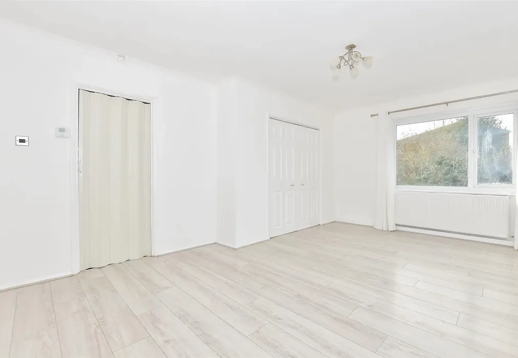 Lounge/Diner - School Lane, Maidstone, Kent - Wards of Kent