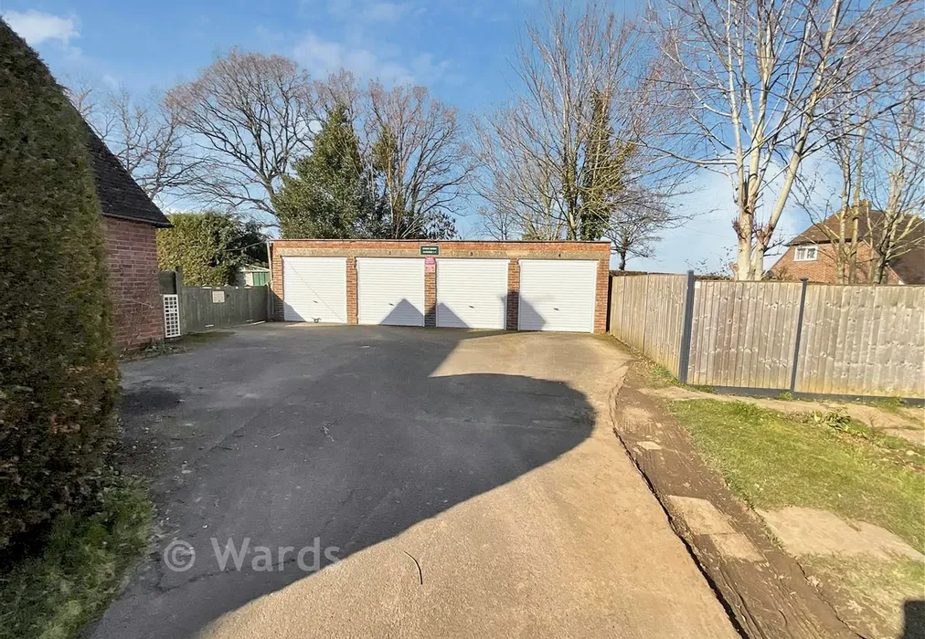 Garage Block - Stone Green, Stone, Tenterden, Kent - Wards of Kent