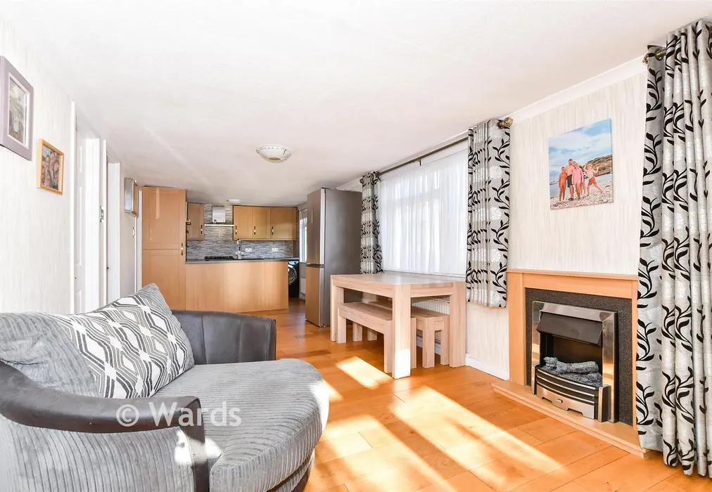 Lounge - Vicarage Lane, Hoo, Rochester, Kent - Wards of Kent