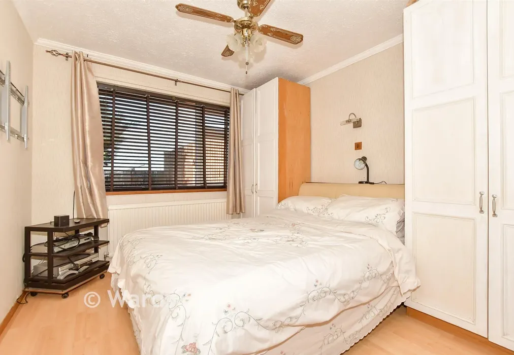 Bedroom 2 - Coast Drive, Lydd-On-Sea, Romney Marsh, Kent - Wards of Kent