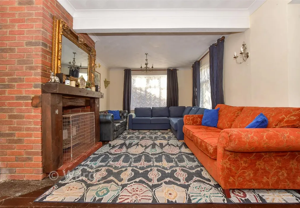 Lounge - Sunnyhill Road, Herne Bay, Kent - Wards of Kent