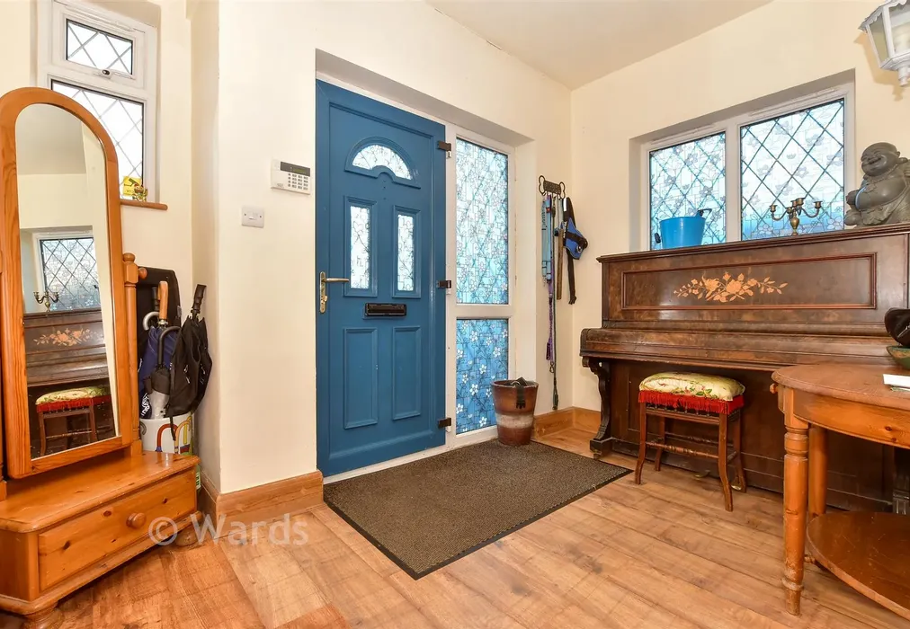 Porch - Sunnyhill Road, Herne Bay, Kent - Wards of Kent