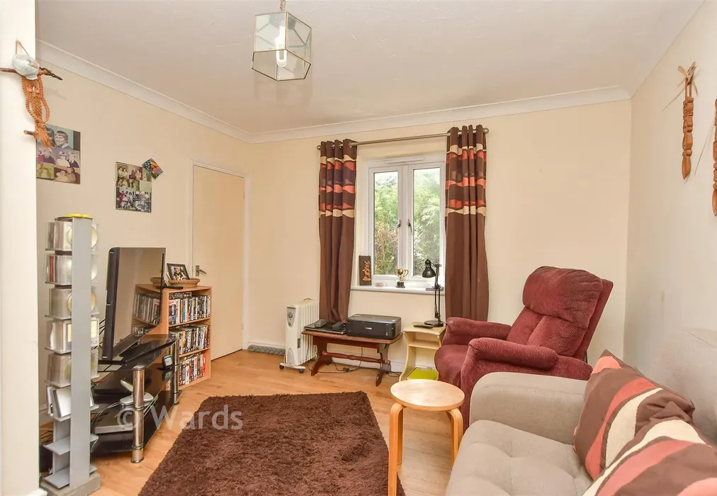 Lounge/Diner - Ferry Lane, Wouldham, Rochester, Kent - Wards of Kent