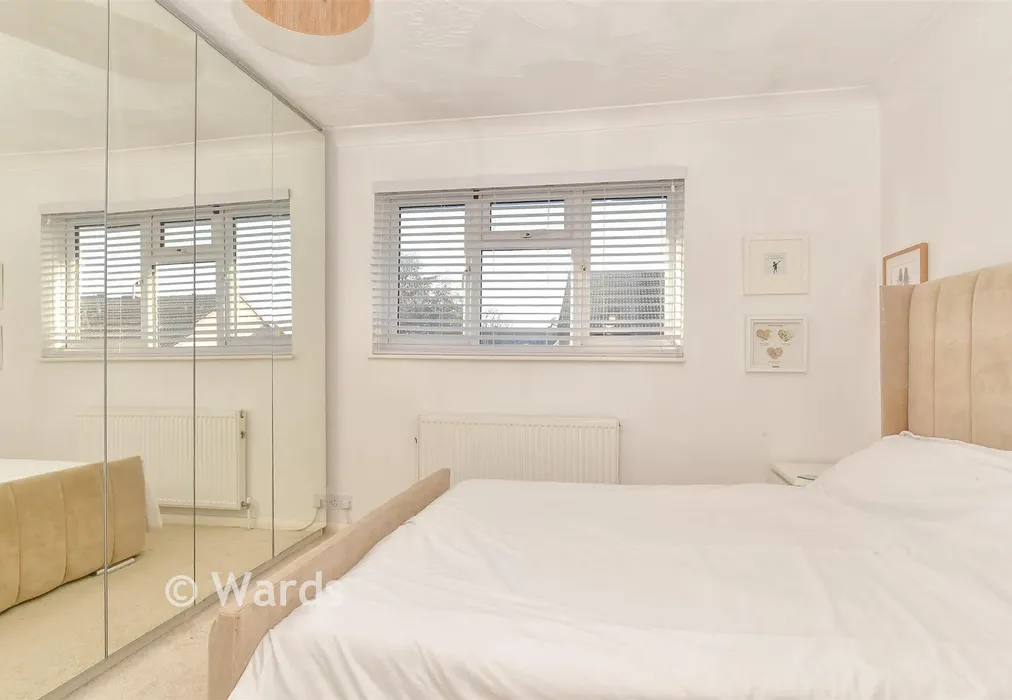Bedroom 1 - Farley Road, Gravesend, Kent - Wards of Kent