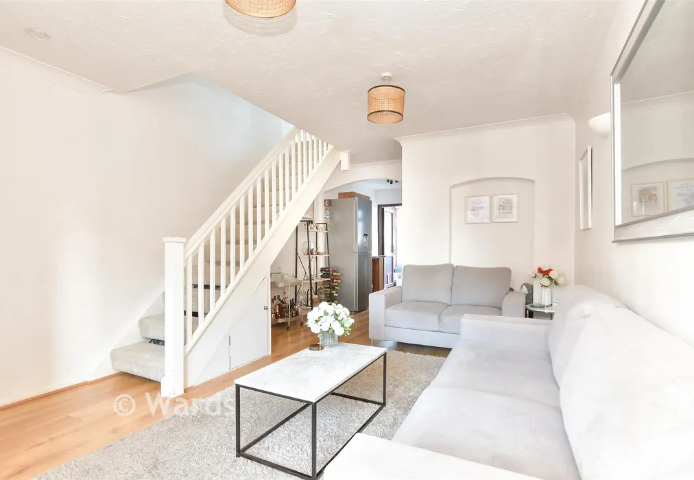 Lounge - Farley Road, Gravesend, Kent - Wards of Kent