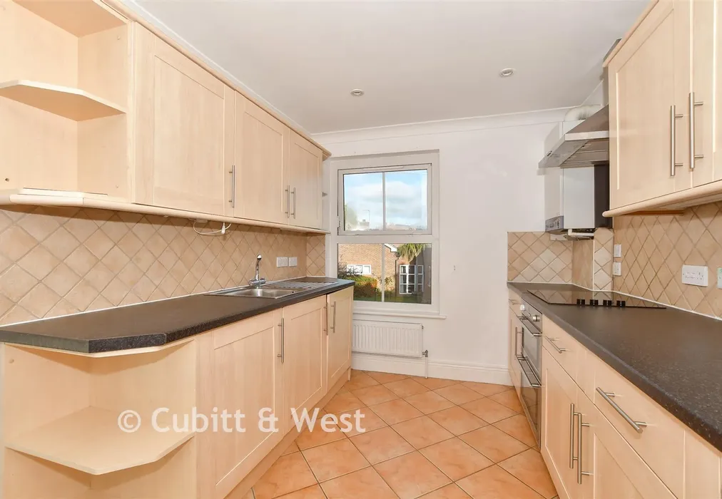 Kitchen - Victoria Road, Cranleigh, Surrey - Wards of Kent