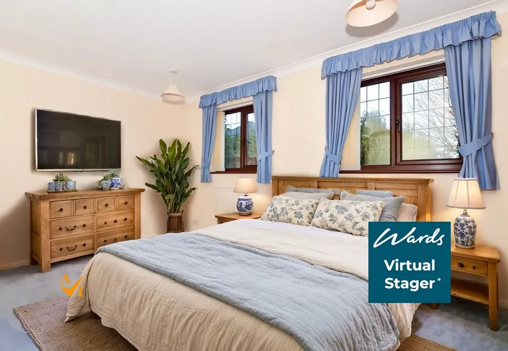 Bedroom 1 (Farmhouse style) - Porchester Close, Loose, Maidstone, Kent - Wards of Kent