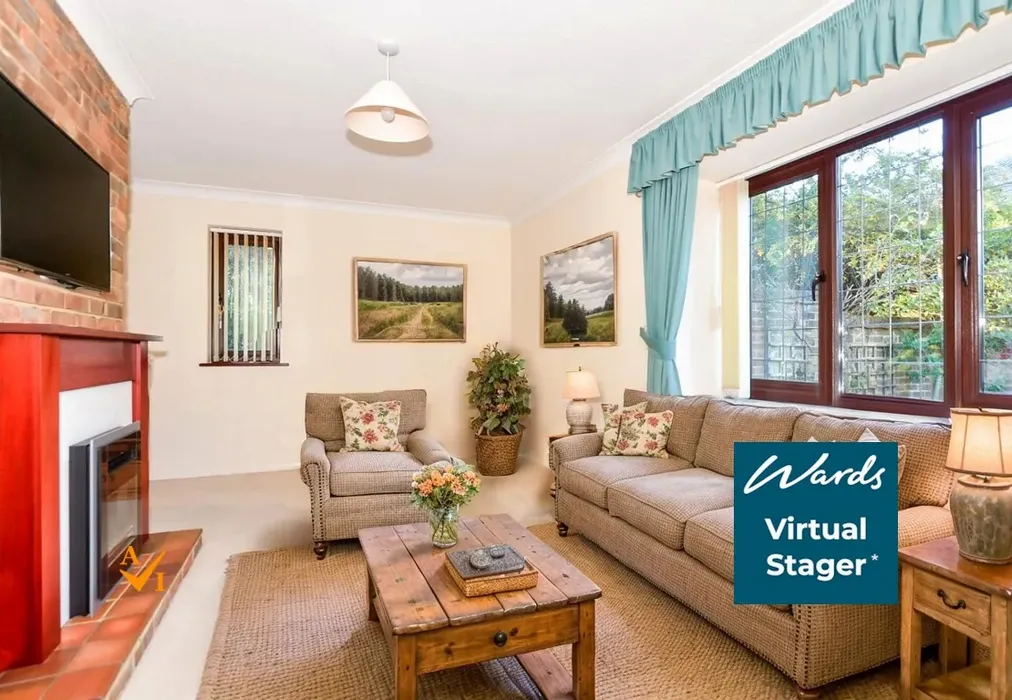 Lounge (Farmhouse style) - Porchester Close, Loose, Maidstone, Kent - Wards of Kent