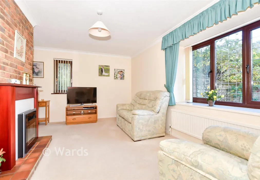 Lounge - Porchester Close, Loose, Maidstone, Kent - Wards of Kent