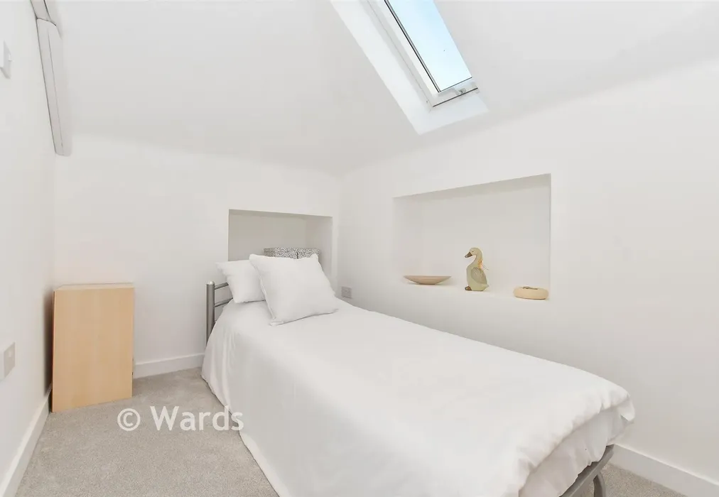 Bedroom 5 - Grenham Bay Avenue, Minnis Bay, Birchington, Kent - Wards of Kent