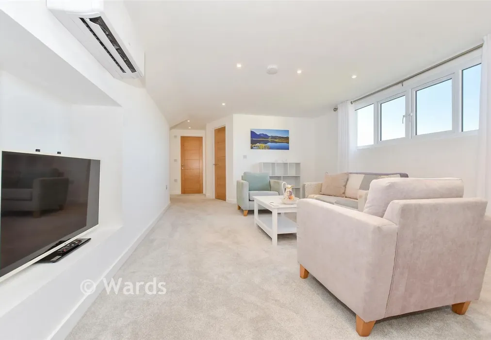 Sitting Area - Grenham Bay Avenue, Minnis Bay, Birchington, Kent - Wards of Kent