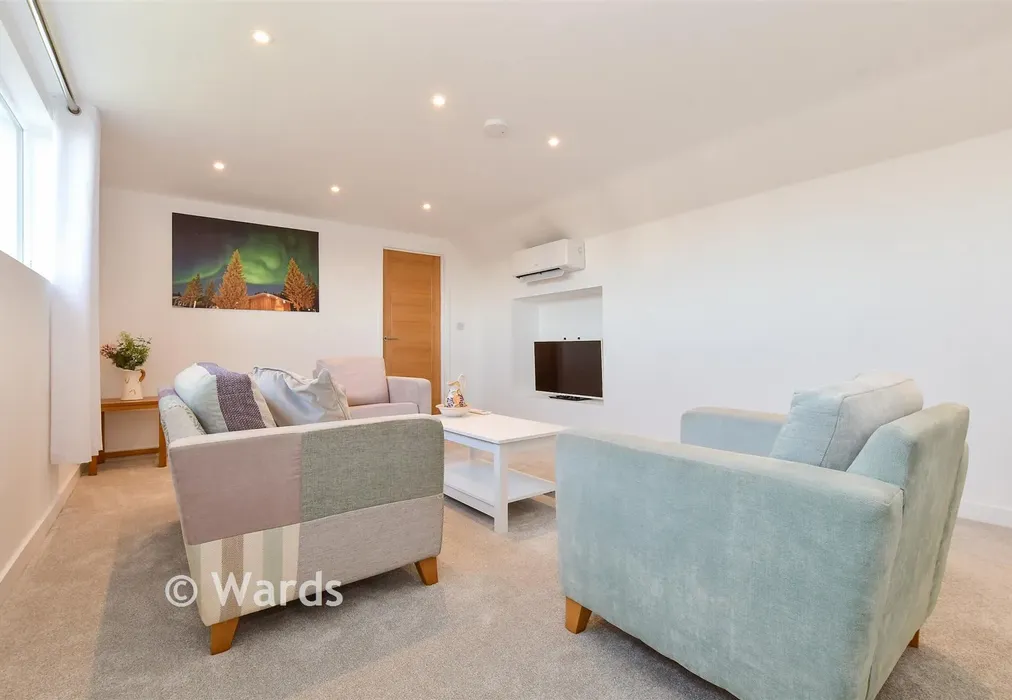 Sitting Area - Grenham Bay Avenue, Minnis Bay, Birchington, Kent - Wards of Kent