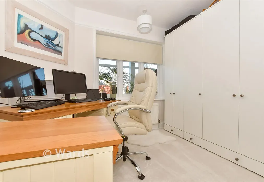 Bedroom 3 - Grenham Bay Avenue, Minnis Bay, Birchington, Kent - Wards of Kent