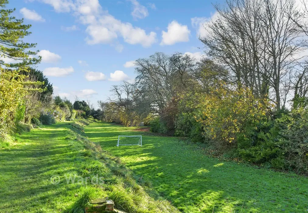 Communal Gardens - Victoria Park, Dover, Kent - Wards of Kent