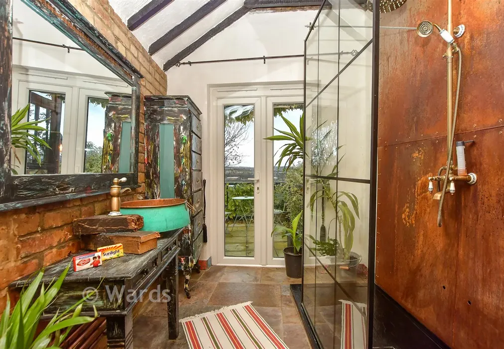 En-Suite Shower Room - Borstal Street, Rochester, Kent - Wards of Kent