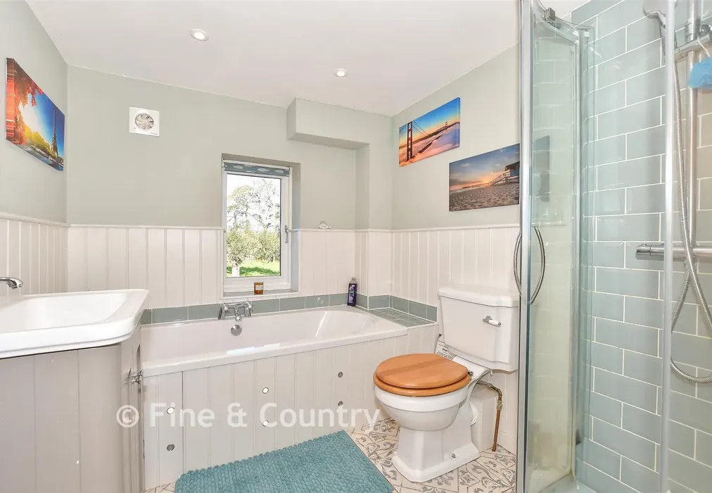 Bathroom - Lower Lees Road, Old Wives Lees, Canterbury, Kent - Wards of Kent