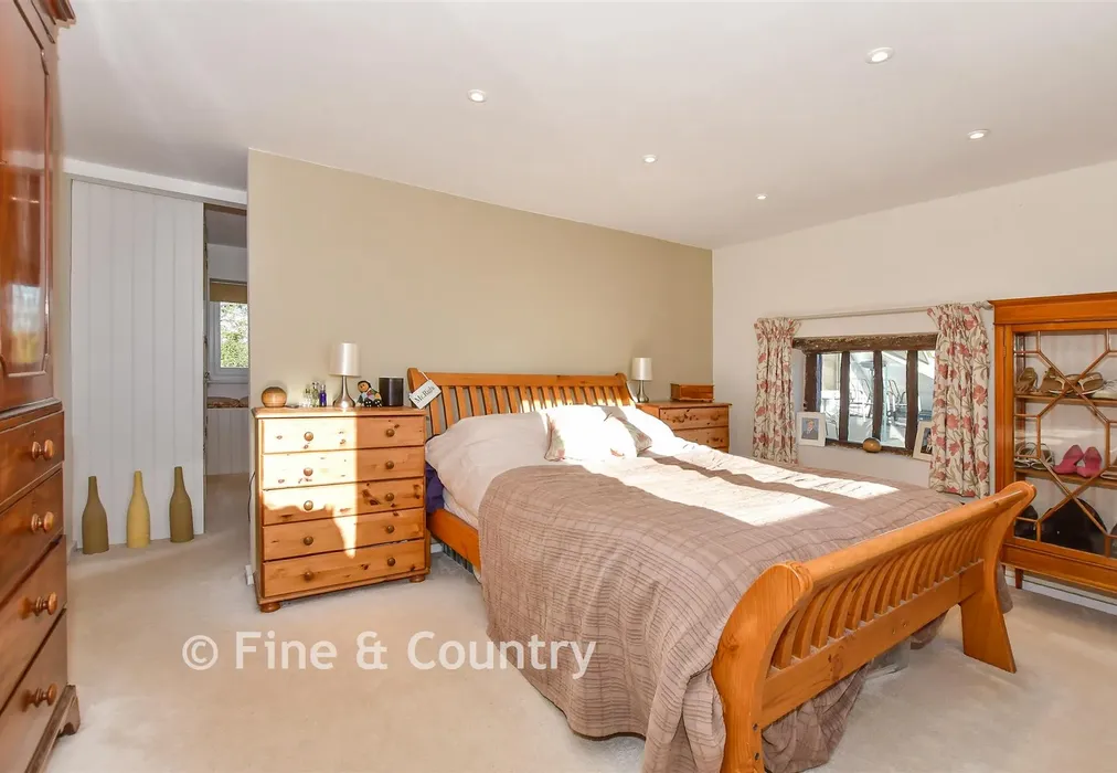 Main Bedroom - Lower Lees Road, Old Wives Lees, Canterbury, Kent - Wards of Kent
