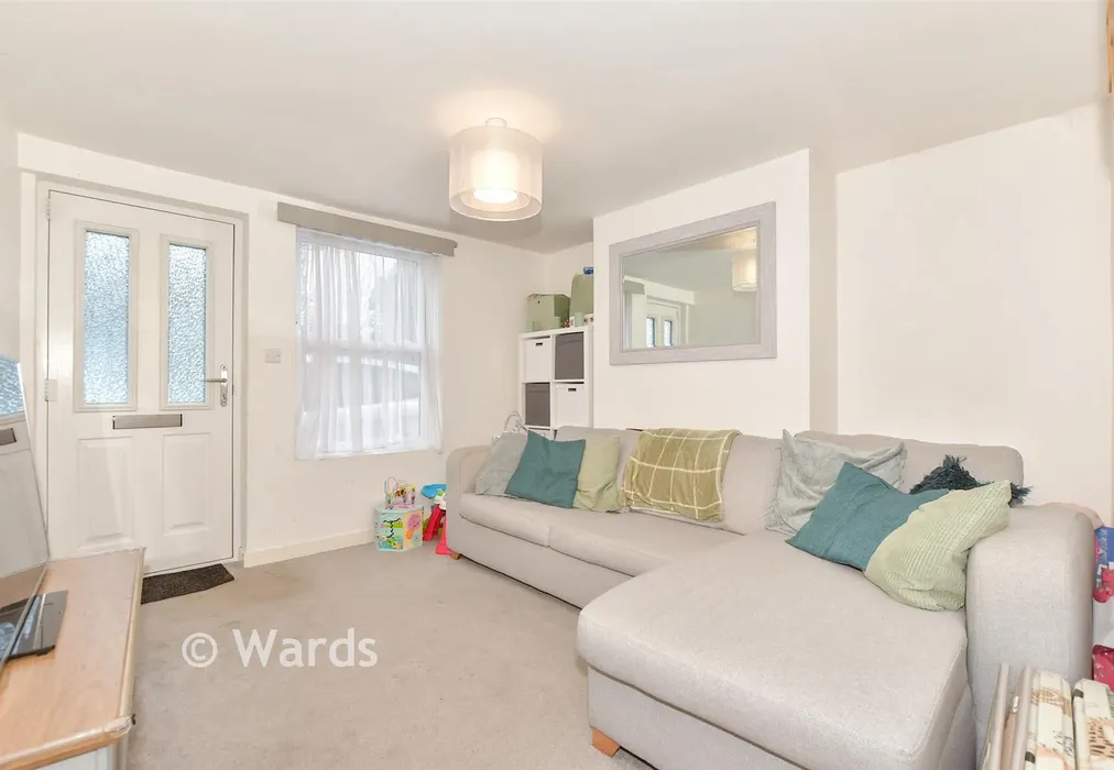 Lounge - Island Road, Upstreet, Canterbury, Kent - Wards of Kent