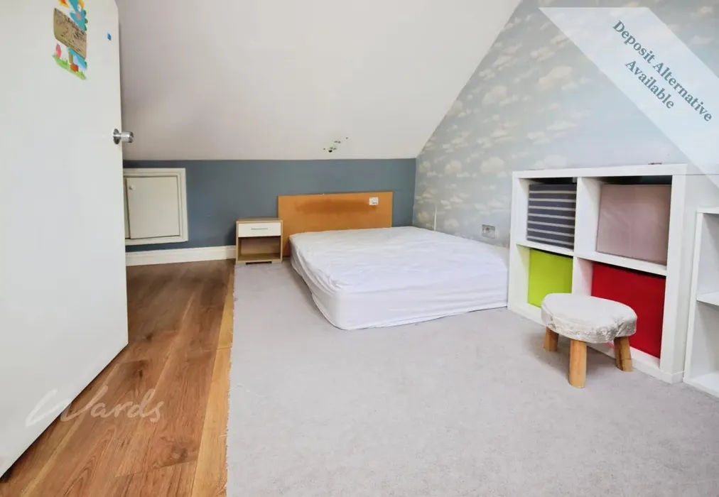 luton bed 3 - Luton Road Chatham ME4 - Wards of Kent