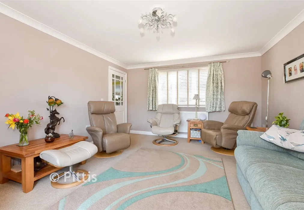 Lounge - Fairmead Close, Sandown, Isle of Wight - Wards of Kent