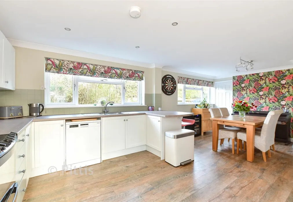 Kitchen /Dining Room - Fairmead Close, Sandown, Isle of Wight - Wards of Kent