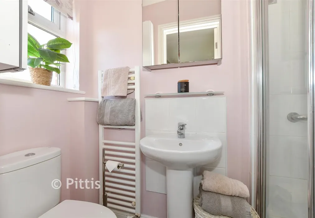 En-Suite Shower Room - Fairmead Close, Sandown, Isle of Wight - Wards of Kent