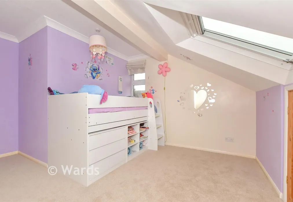 Bedroom 2 - Park Farm Close, Shadoxhurst, Ashford, Kent - Wards of Kent