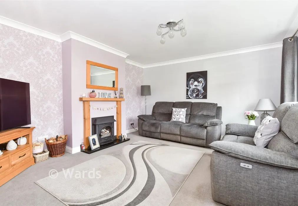 Lounge - Blunden Lane, Yalding, Maidstone, Kent - Wards of Kent