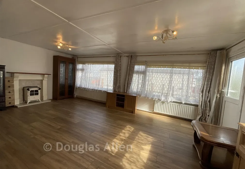 Lounge - Lower Dunton Road, Dunton, Brentwood, Essex - Wards of Kent
